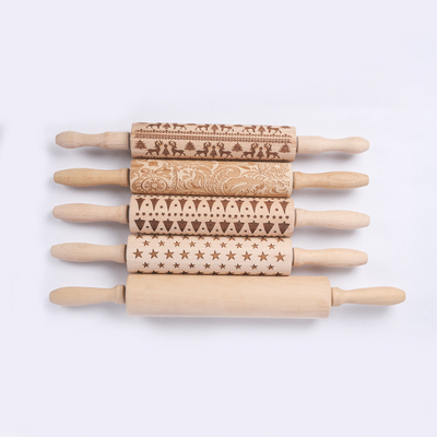 kopen 3D kerstpatroon Houten bakgereedschap Engraved Keuken Lange houten rolspeld online manufacture