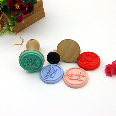kopen Kinderspeelgoed zijdeprint cartoon koekjes stempel cadeau op maat houten speelgoed stempel online manufacture