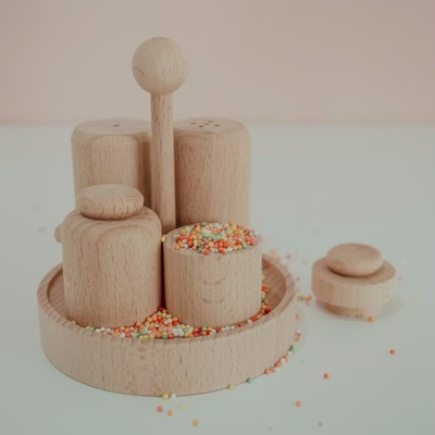 Houten zout- en peperschaakers voor de keuken