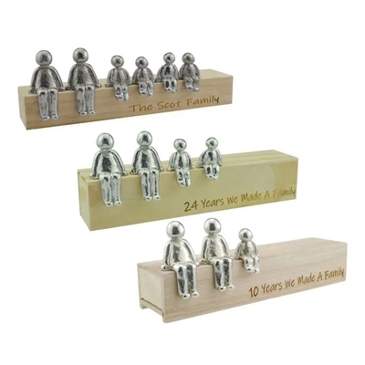 Gepersonaliseerd - Onze kleine familie ∙ ∙ Houten familie verjaardag cadeau - Kies je eigen familie combinatie